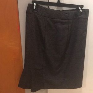 Black textured skirt